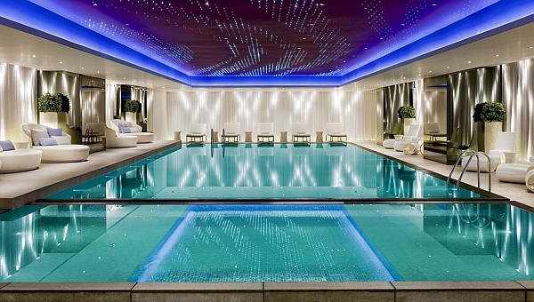 Indoor swimming pools2