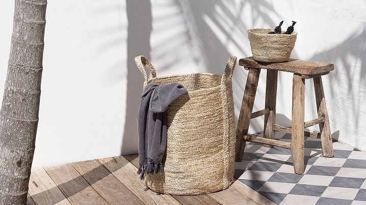 decorate with jute