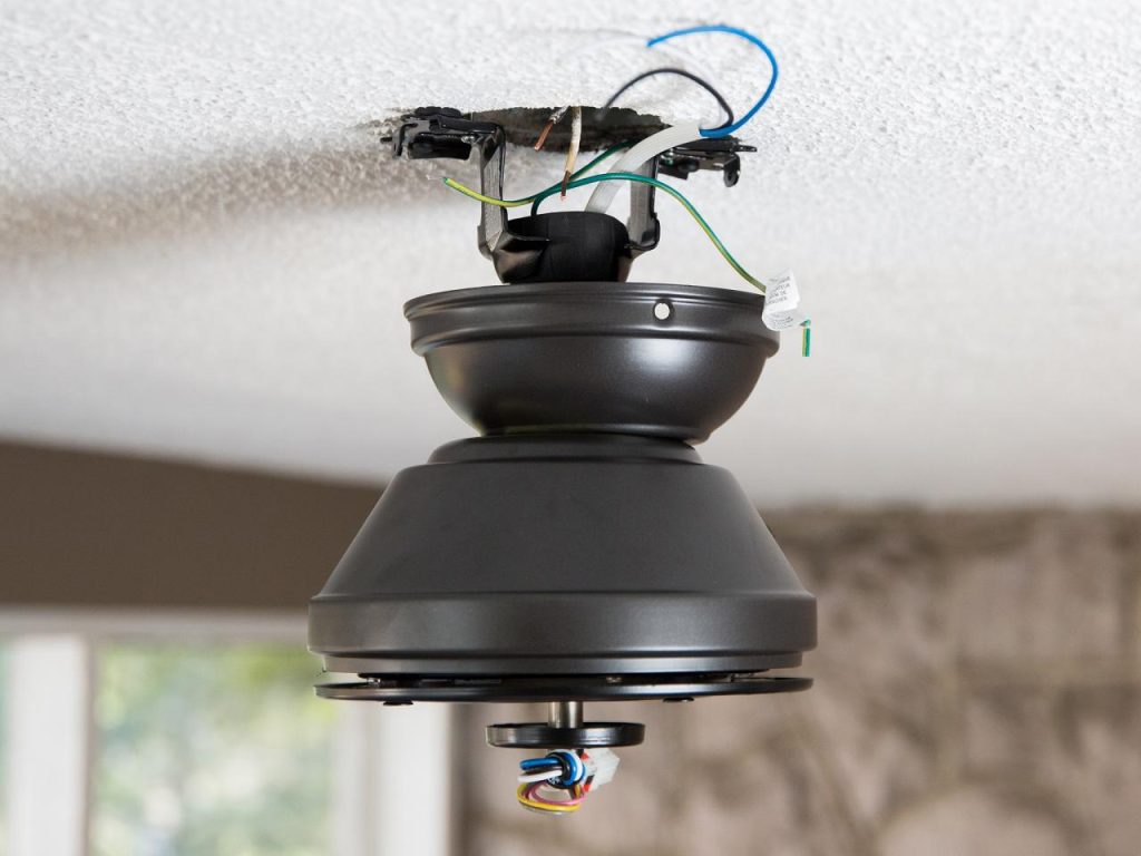 How to fix a ceiling fan mounting bracket