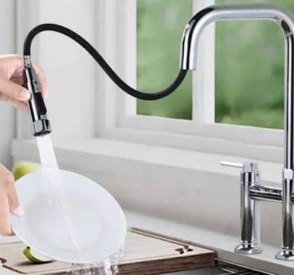 Durable kitchen faucet for everyday use in Florida (FL)