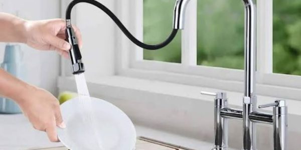 Durable kitchen faucet for everyday use in Florida (FL)