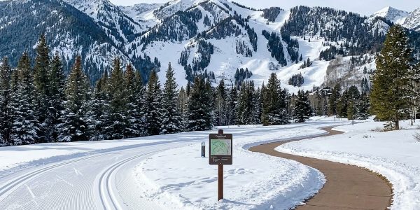 Discover the best Aspen neighborhood for year-round living. Compare local amenities, home styles, and community vibes to find your ideal full-time home.
