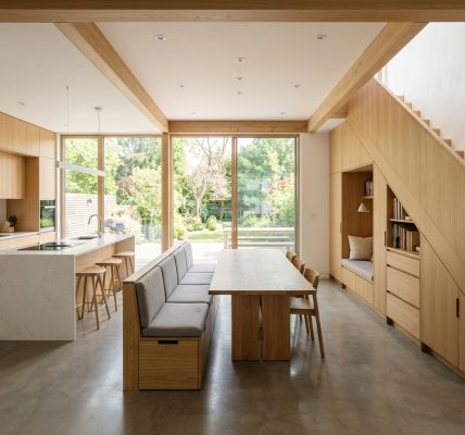 Discover how custom home design eliminates wasted square footage. Tailor your floor plan to fit your exact lifestyle and maximize every inch of livable space.